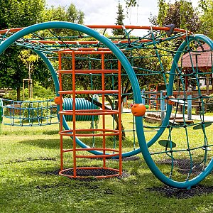 Moderner Spielplatz im Dorf Pohranice Moderner Spielplatz im Dorf Pohranice