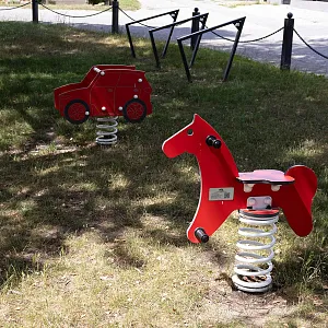 Ein neuer moderner Kinder und Fitnessspielplatz ist in Jelka entstanden Ein neuer moderner Kinder und Fitnessspielplatz ist in Jelka entstanden